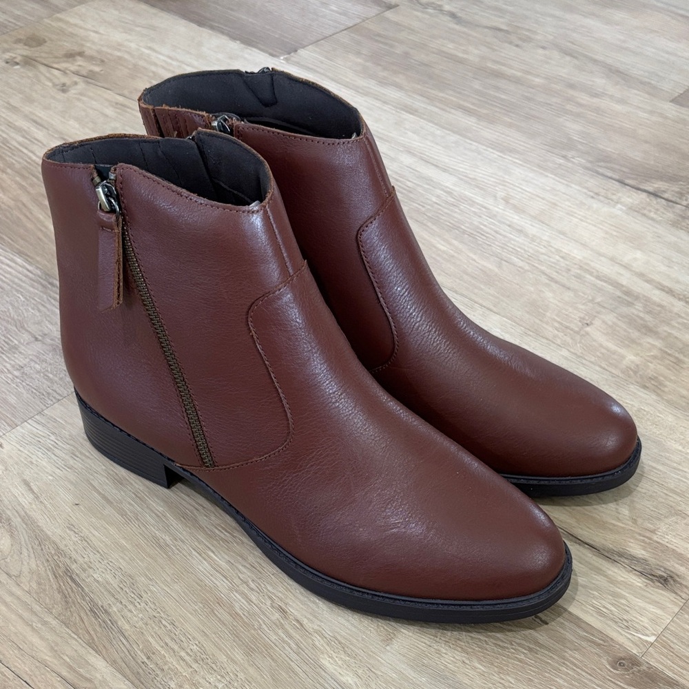 NEW Women’s Easy Spirit Lucy Ankle Boots